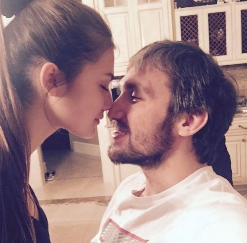 Звездные дочери знаменитых родителей: девочки созрели!