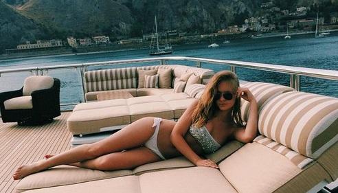 Звездные дочери знаменитых родителей: девочки созрели!