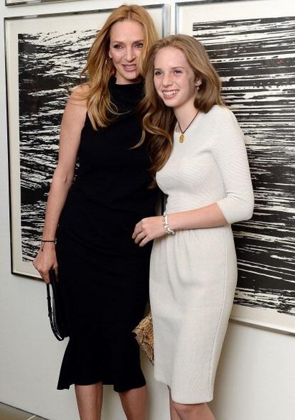 Звездные дочери знаменитых родителей: девочки созрели!