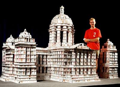 Удивительный карточный скульптор Брайан Берг