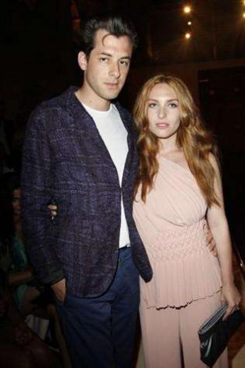 Самые сексуальные жены и подруги рок-музыкантов