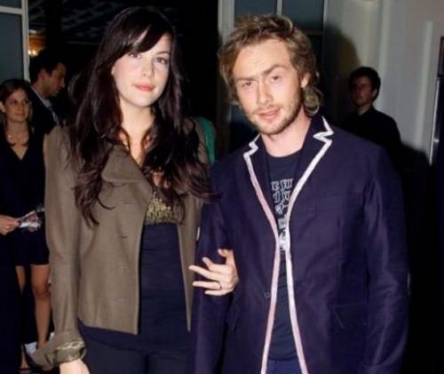 Самые сексуальные жены и подруги рок-музыкантов