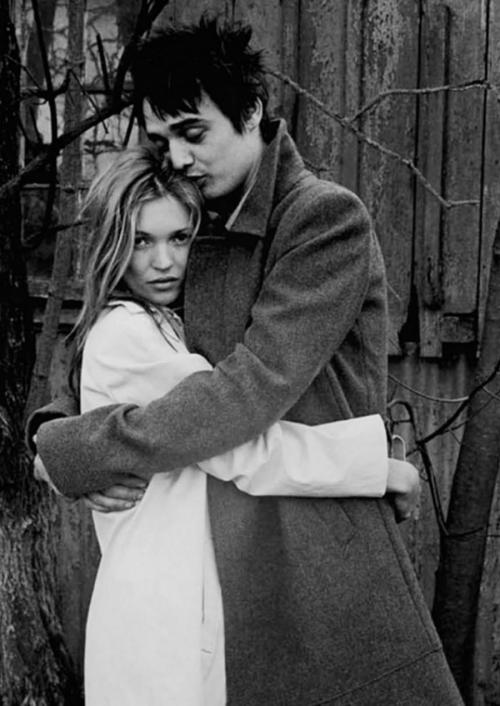 Самые сексуальные жены и подруги рок-музыкантов