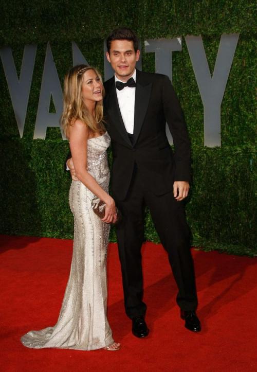 Хищницы или знаменитые женщины, предпочитающие мужчин помоложе