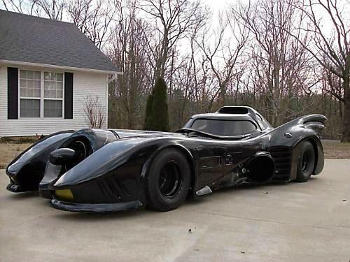 Бэтмобиль выставлен на eBay