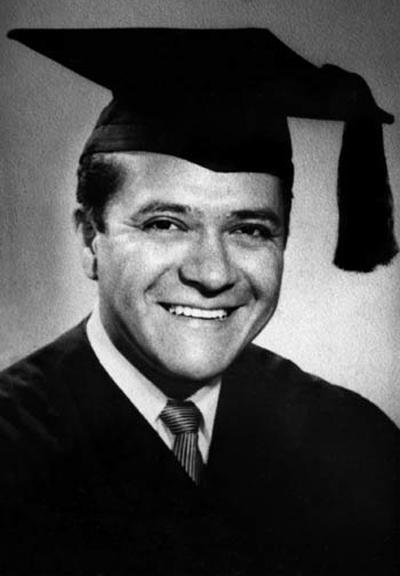 Топ-9 знаменитостей, в кончину которых отказываются верить