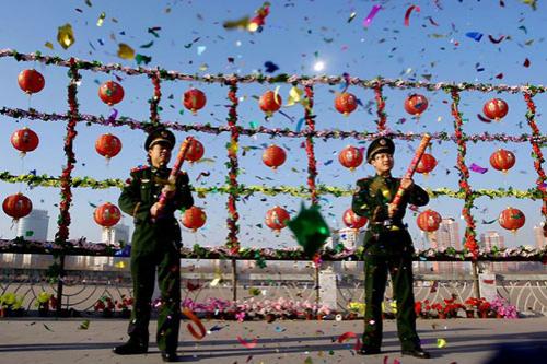 Китайцы отметили приход «Земляного быка»