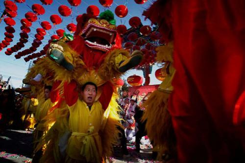 Китайцы отметили приход «Земляного быка»