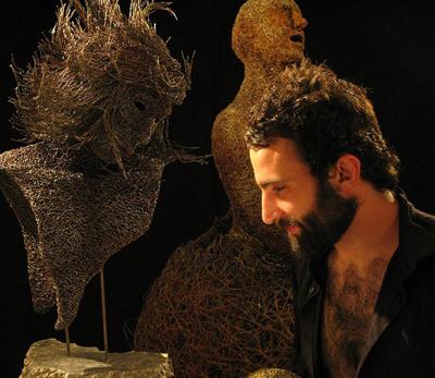 Воздушное железо скульптора Маттиа Тротта