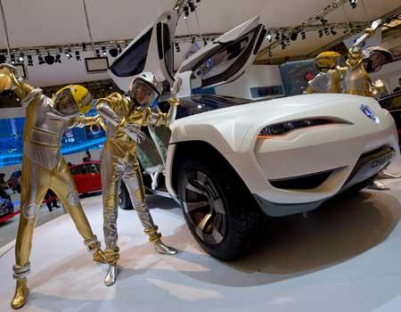 На автосалоне в Шанхае представили «чёртову дюжину» новых авто