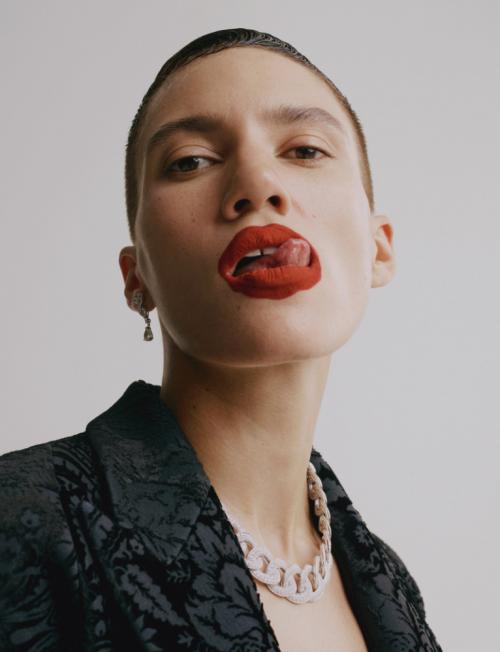 Красавицы или чудовище: некрасивые, но успешные модели