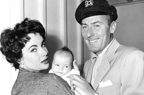 Привычка жениться: звезды-рекордсмены по количеству браков