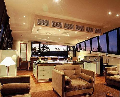 Гостиница-яхта покажет гостям Австралию