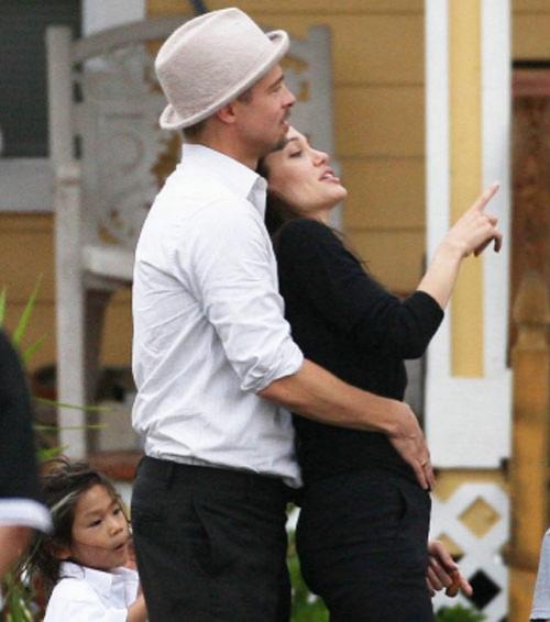 Брэд Питт опубликовал интимный портрет супруги