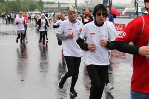 В Москве прошел благотворительный забег «Бегущие сердца»