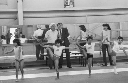 История одного подвига: как Шаварш Карапетян вытащил 46 человек из тонущего троллейбуса