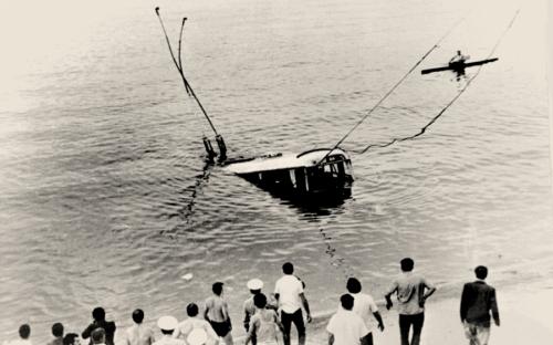 История одного подвига: как Шаварш Карапетян вытащил 46 человек из тонущего троллейбуса