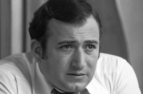 История одного подвига: как Шаварш Карапетян вытащил 46 человек из тонущего троллейбуса