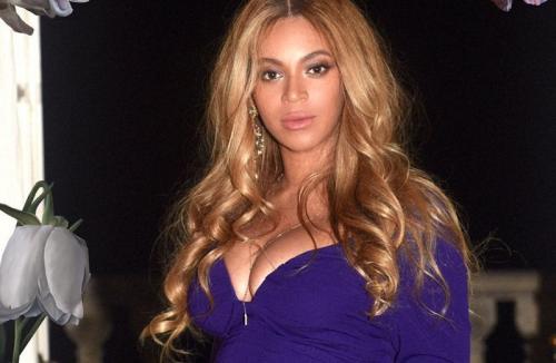 10 знаменитых брюнеток, которые прославились как блондинки