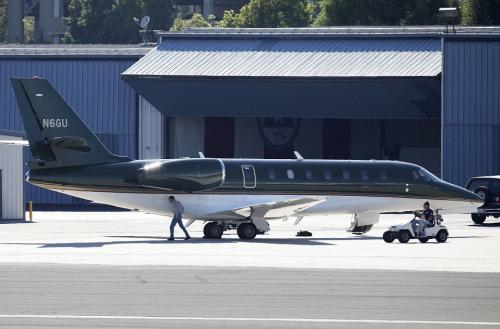 Частные самолеты богатых и знаменитых