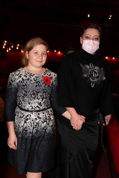 «Батальонъ» прошагал по красной дорожке