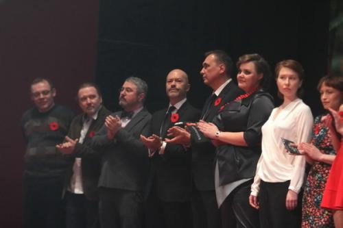 «Батальонъ» прошагал по красной дорожке