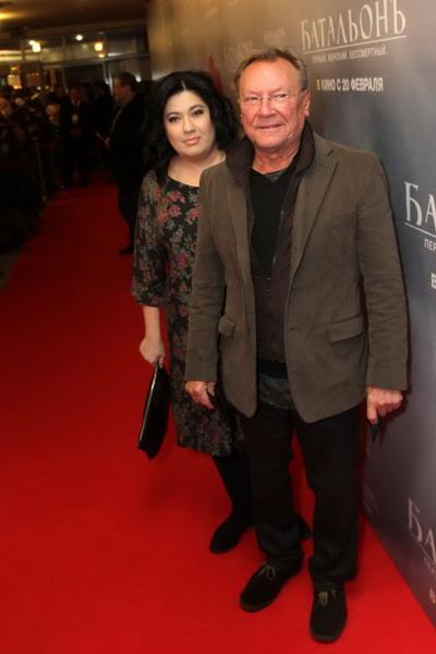 «Батальонъ» прошагал по красной дорожке