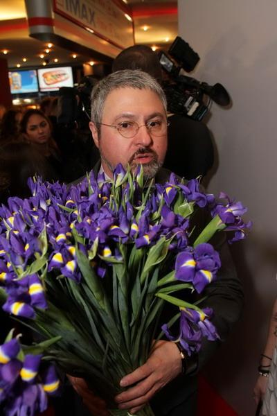 «Батальонъ» прошагал по красной дорожке