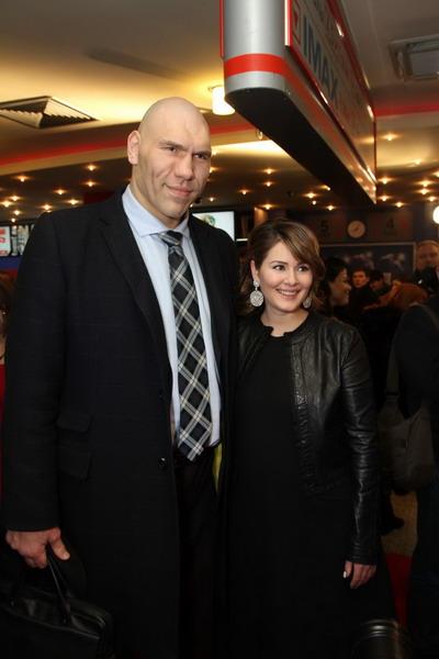 «Батальонъ» прошагал по красной дорожке