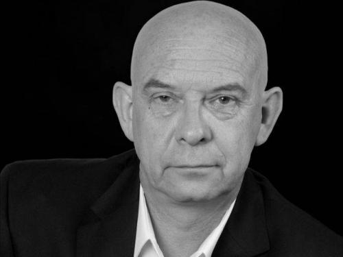 20 самых долгих преображений голливудских актеров в гримерной