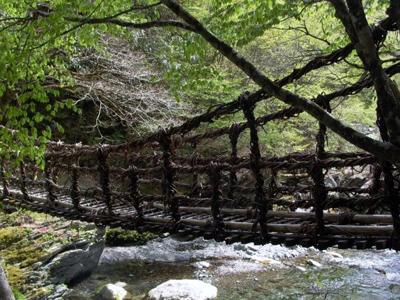 Топ-15 самых жутких мостов в мире