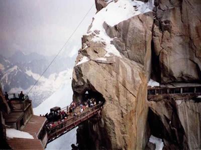 Топ-15 самых жутких мостов в мире