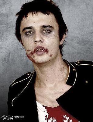 Голливуд увлёкся вампиризмом: кровавые знаменитости