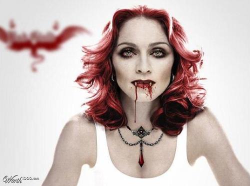 Голливуд увлёкся вампиризмом: кровавые знаменитости