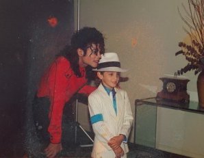 Знаменитости, которых обвиняли в педофилии