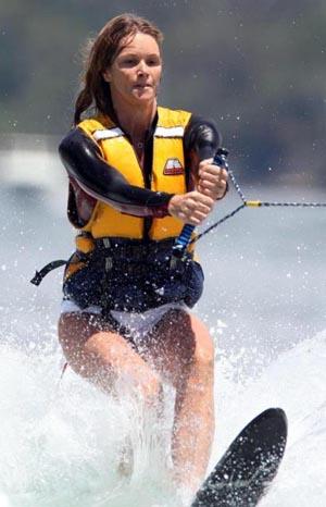 Звезды развлекаются на пляже