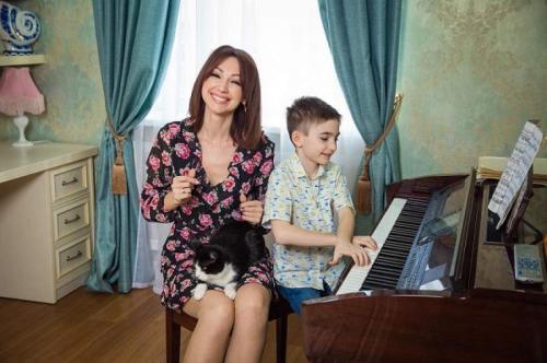 Выпускники "Фабрики звезд", у которых уже есть дети