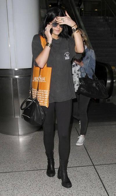 Самые ужасные наряды звезд прошедшей недели