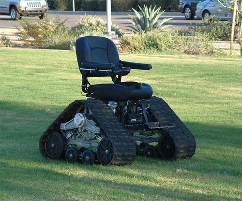 Инвалидный танк появился благодаря лосям