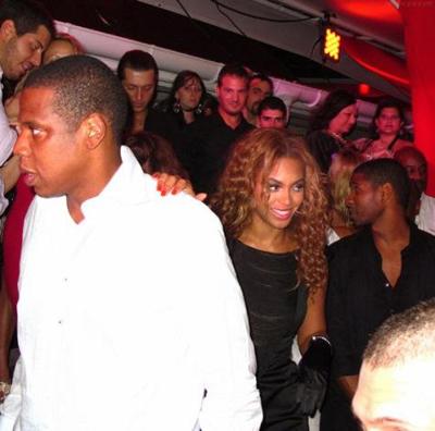 Полуголая Бейонсе развлекла сына Каддафи