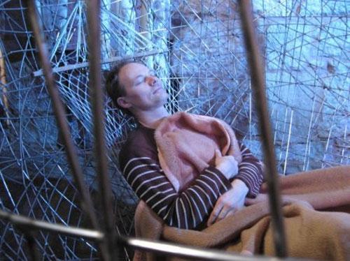 Арнд Дроссель сделал остановку для общения с тиграми