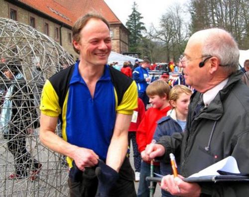 Арнд Дроссель сделал остановку для общения с тиграми