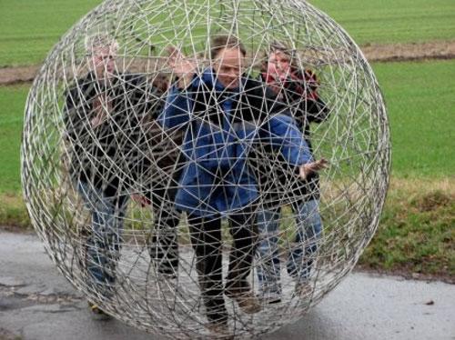 Арнд Дроссель сделал остановку для общения с тиграми