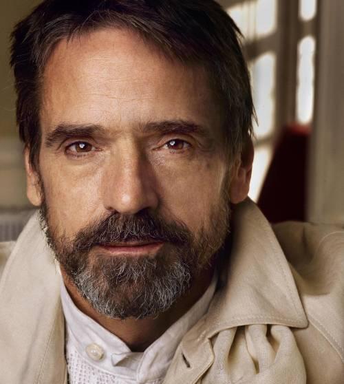 Дети знаменитостей: легко ли угадать по фото кто их родители?