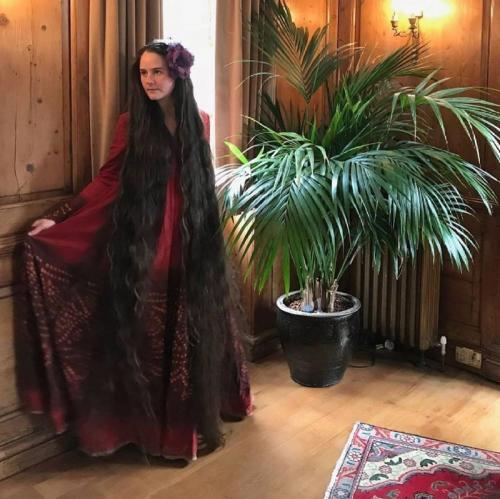 Британская «Рапунцель» вот уже 20 лет не моет свои волосы