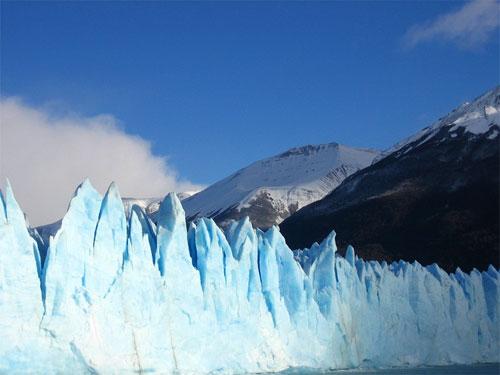 Гигантский ледник начал движение