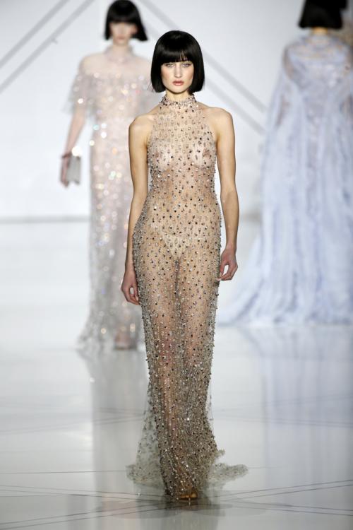 Лучшие «голые» платья прошлого года