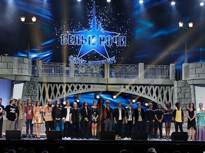 Братья Майкла Джексона спели для больных российских малышей