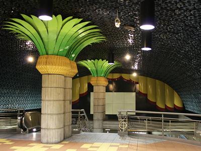 Топ-10 самых красивых станций метро в мире