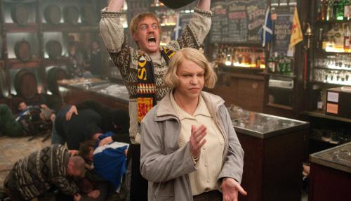 10 актеров, сыгравших больше одной роли за фильм